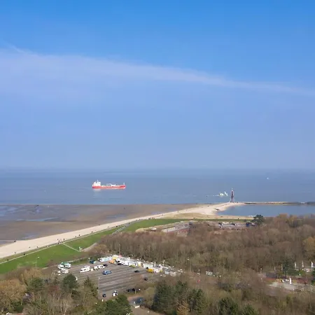 Trafalgar 122 Apartment *